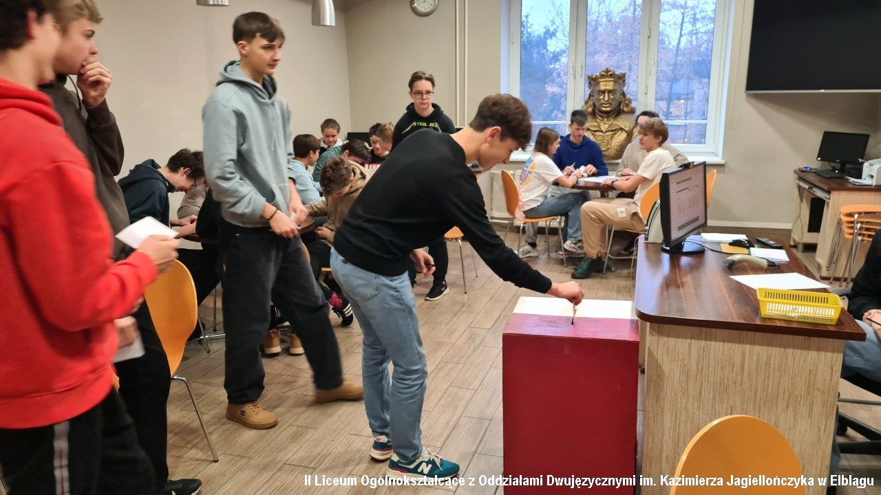 phoca_thumb_l_20221128-SU-Wybory-07