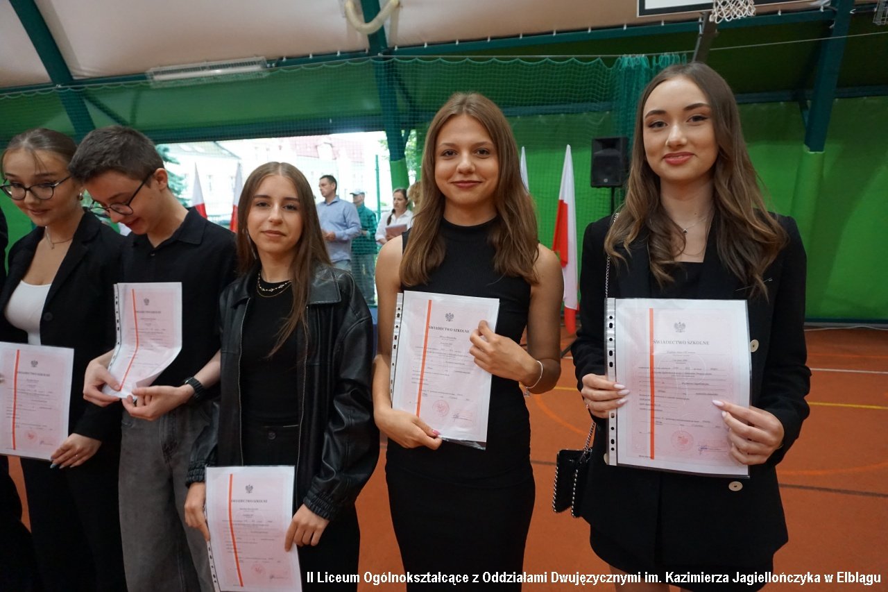 phoca_thumb_l_20250627-Uroczyste_zakonczenie_roku_szkolnego-100